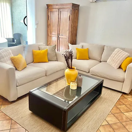 Maison Provencale Avec Jacuzzi Villa *